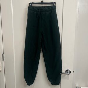 Aritzia Sweatpants Forest Green